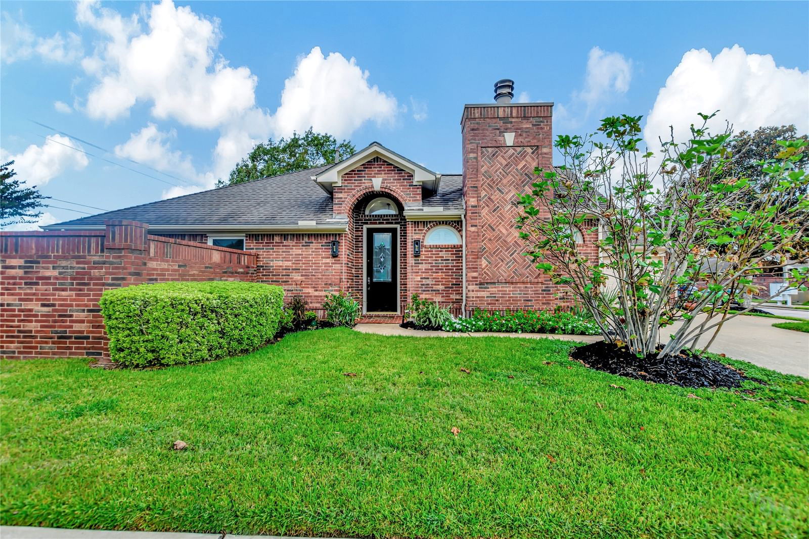 Real estate property located at 302 Pine Creek, Galveston, Parkwood Village Sec 2 98, Friendswood, TX, US