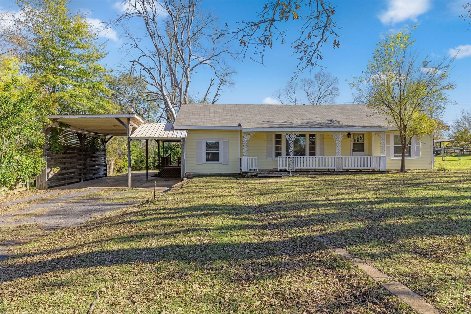 Real estate property located at 247 1st, Leon, Otis Brewer Add, Buffalo, TX, US