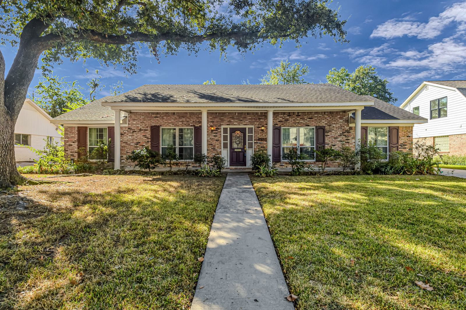 Real estate property located at 12723 Kingsride, Harris, Fonn Villas, Houston, TX, US