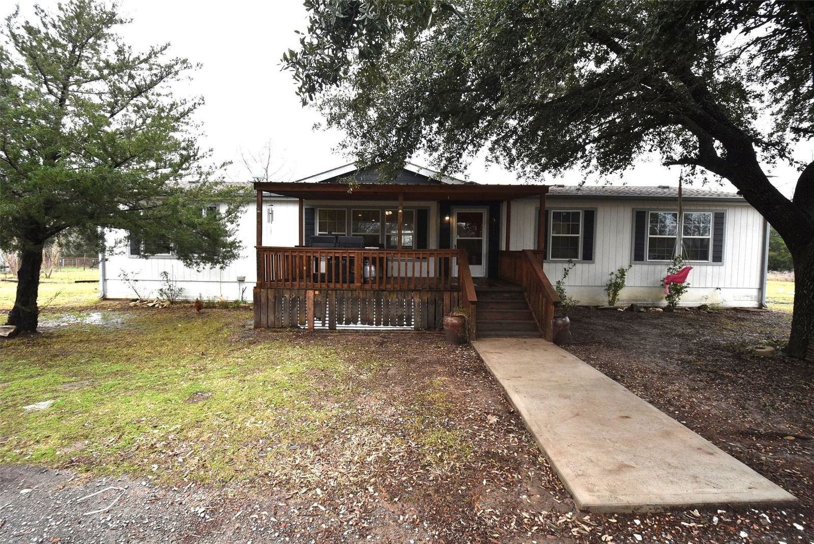 Real estate property located at 5526 Highway 90, Madison, N/A, Madisonville, TX, US