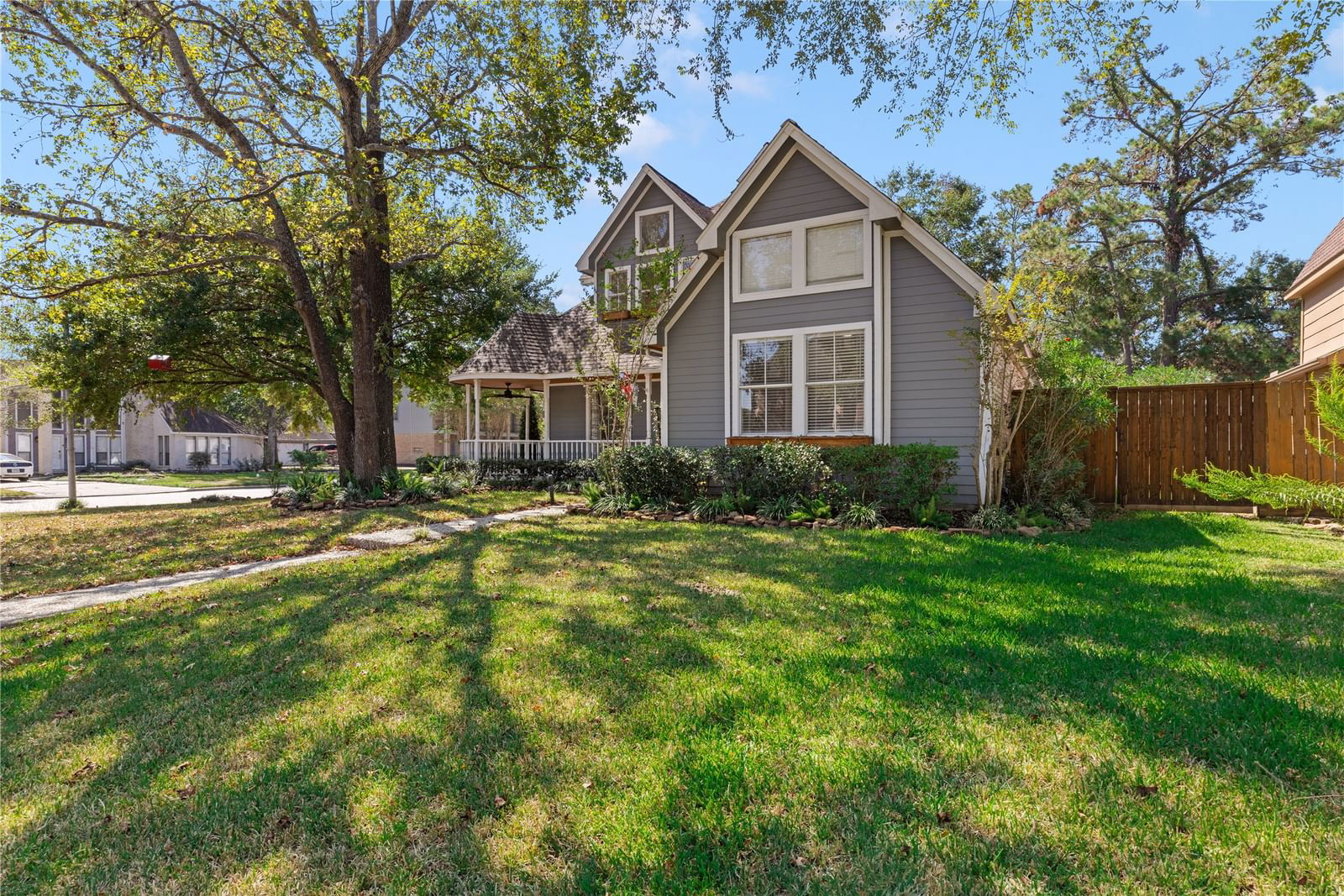 Real estate property located at 19003 Match Play, Harris, Walden On Lake Houston Ph 01, Humble, TX, US