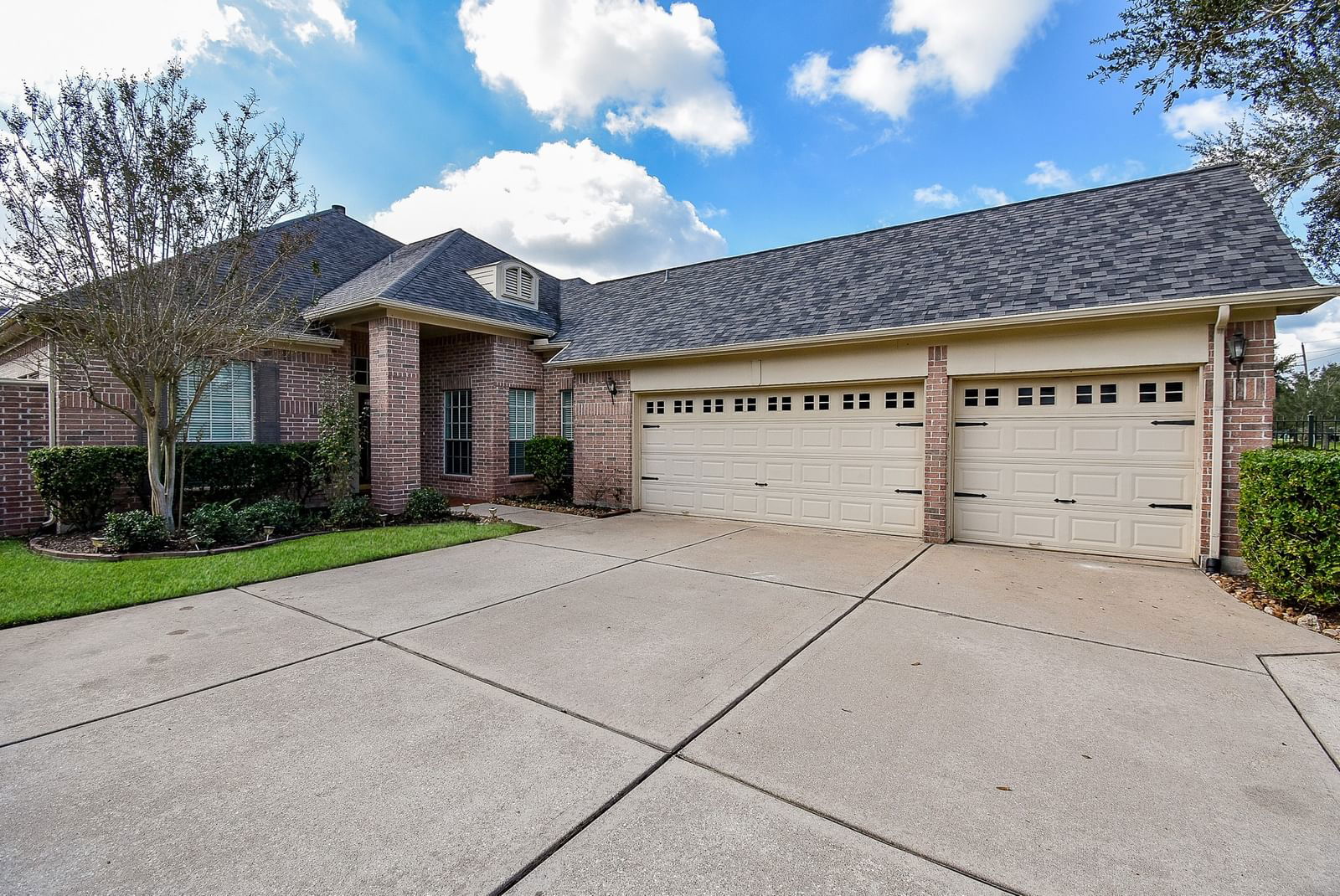 Real estate property located at 9702 Chriesman, Fort Bend, Sienna Village Of Shipmans Landing Sec 6, Missouri City, TX, US