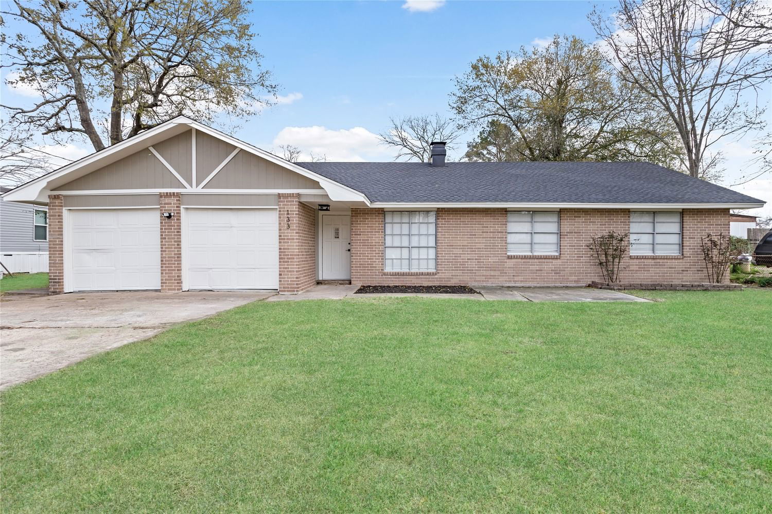 Real estate property located at 133 7th Ave, Jefferson, Central Gardens, Nederland, TX, US