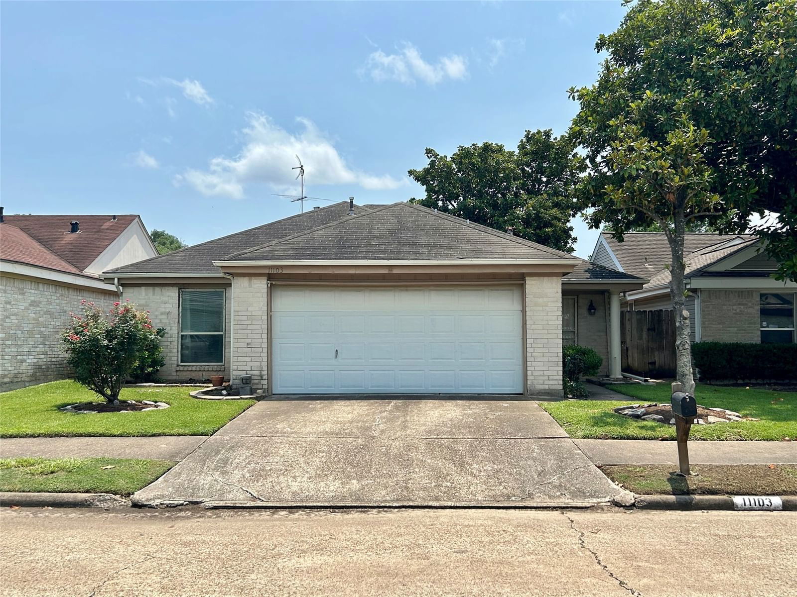 Real estate property located at 11103 Bellerive, Harris, Brays Village Sec 06 R/P, Houston, TX, US