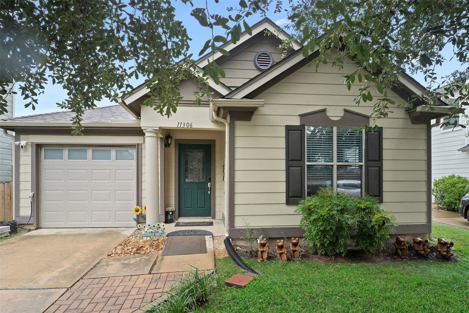 Real estate property located at 11306 Seven Sisters, Harris, Northern Point, Tomball, TX, US