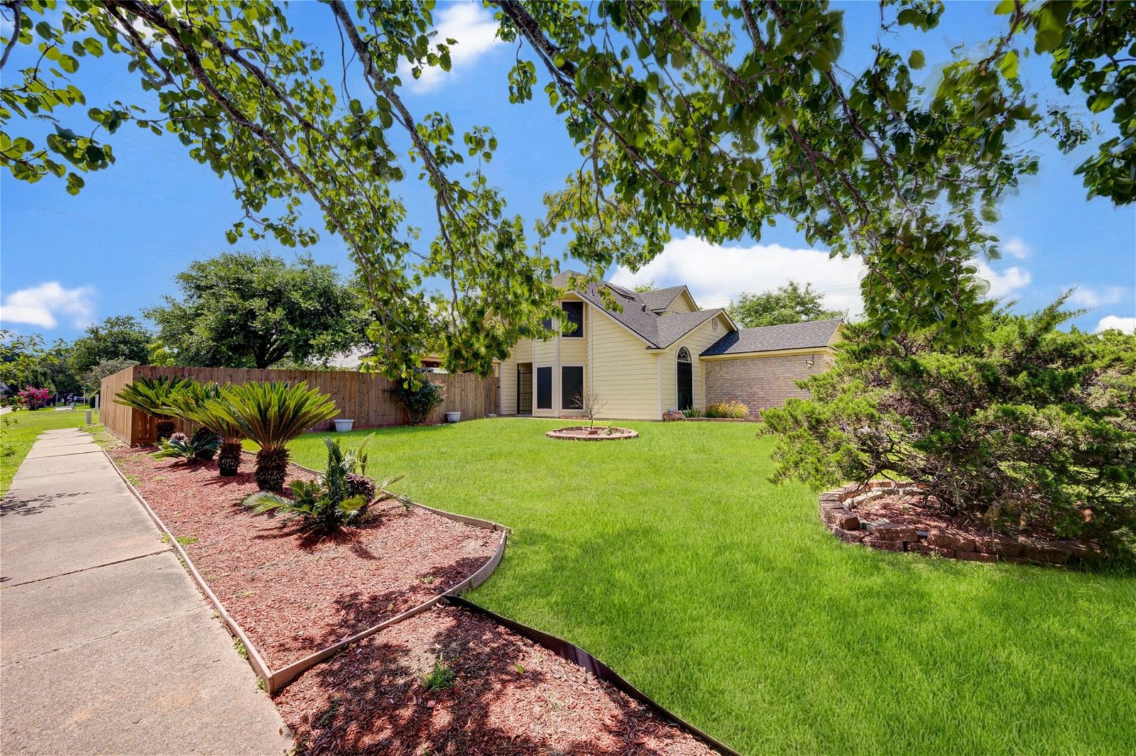 Real estate property located at 7138 Caddo Lake, Harris, Houston, TX, US
