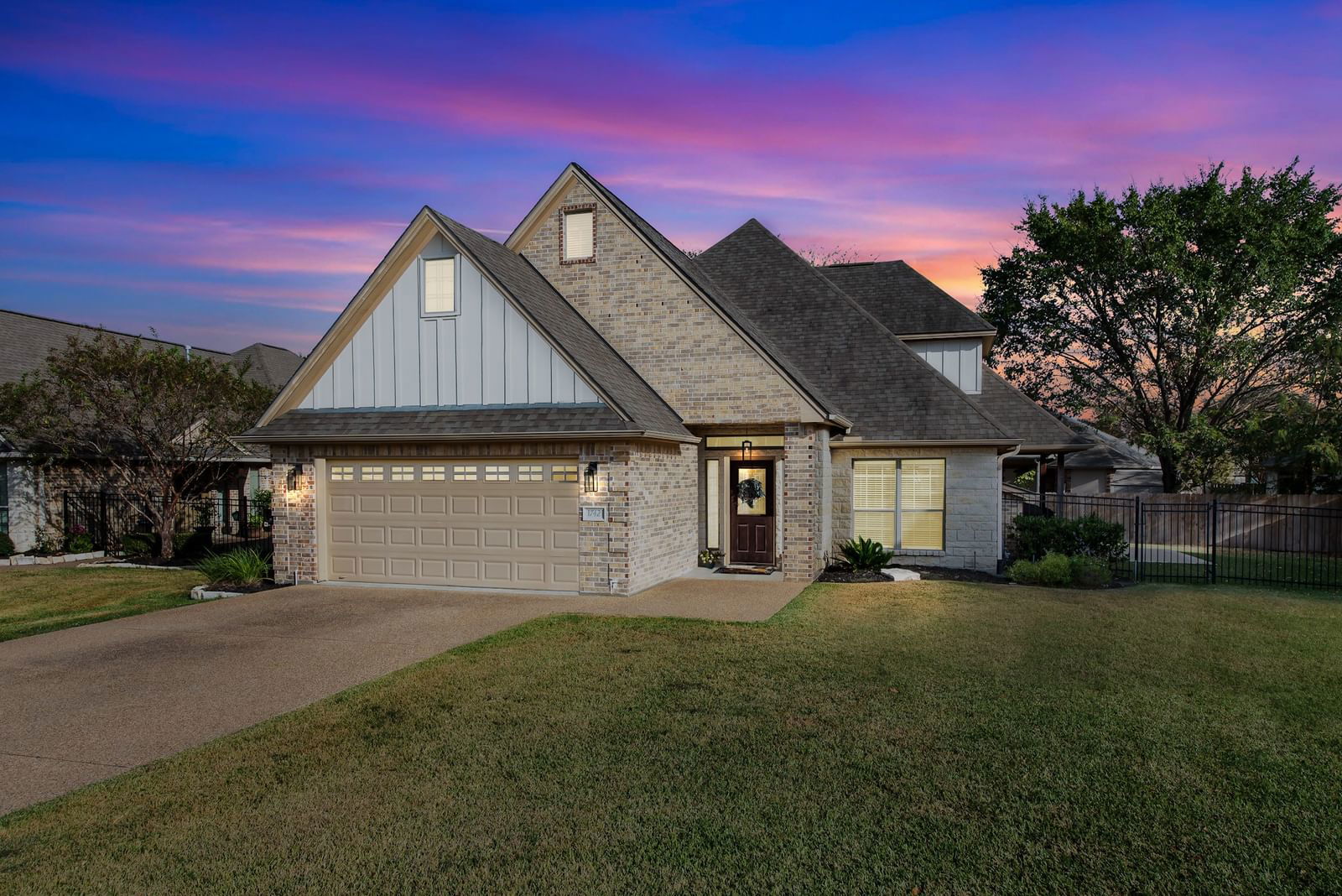 Real estate property located at 1742 Creekside, Brazos, Lakeside Village Ph 02, College Station, TX, US