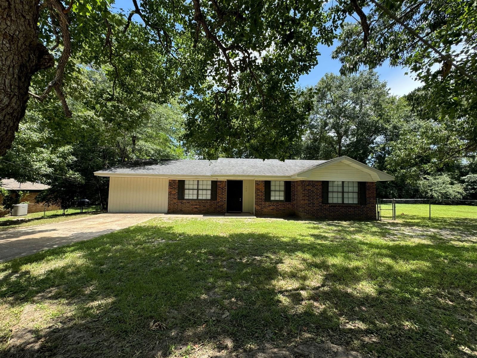 Real estate property located at 700 Tucker, Tyler, Tucker SD, Woodville, TX, US