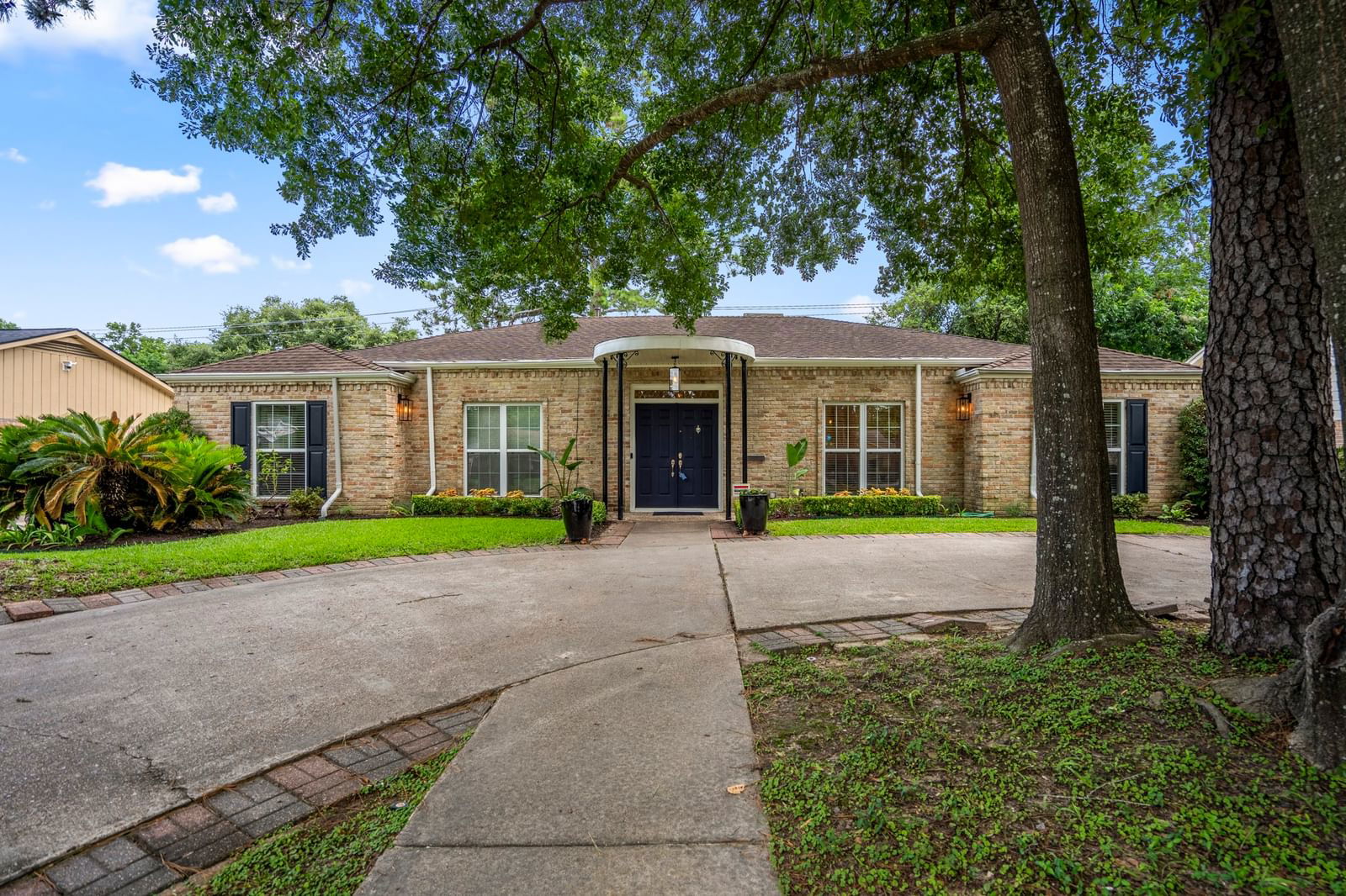 Real estate property located at 10031 Briar Forest, Harris, Briargrove Park Sec 01, Houston, TX, US