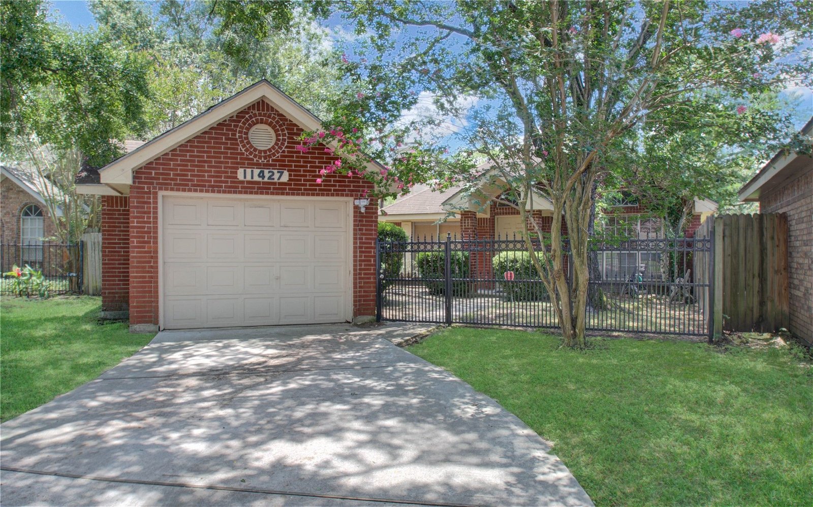 Real estate property located at 11427 Travelers Way, Harris, Houston, TX, US
