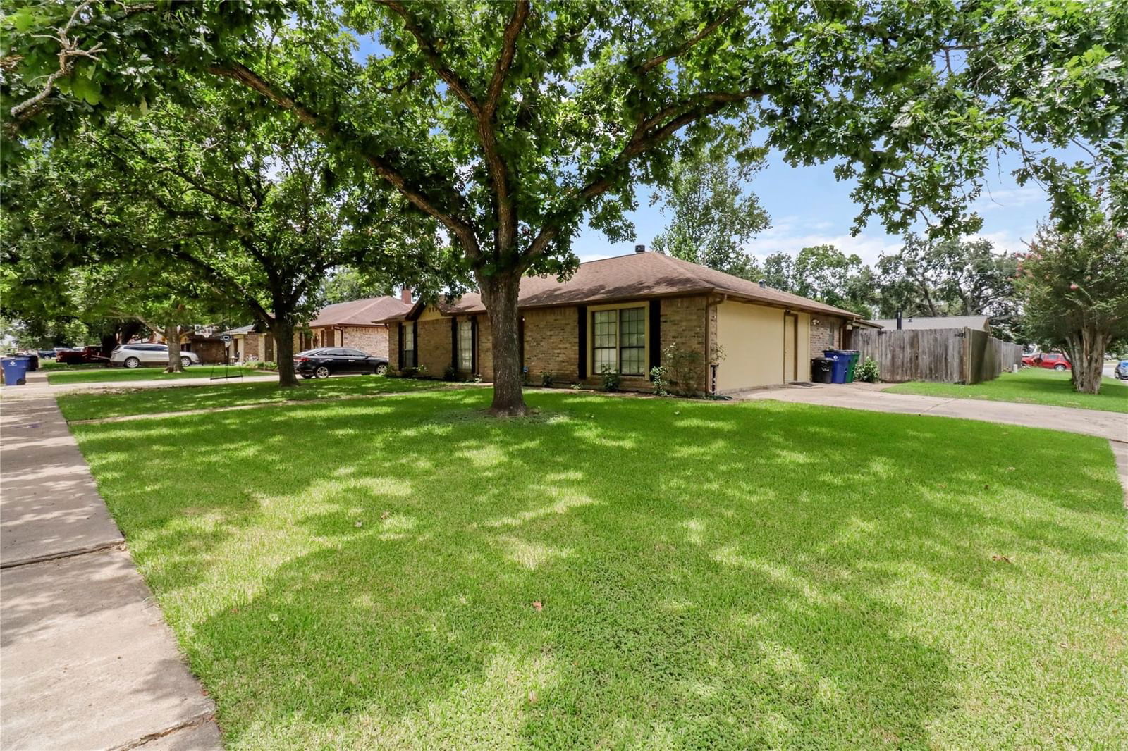 Real estate property located at 717 Plantation, Brazoria, Plantation North Angleton, Angleton, TX, US