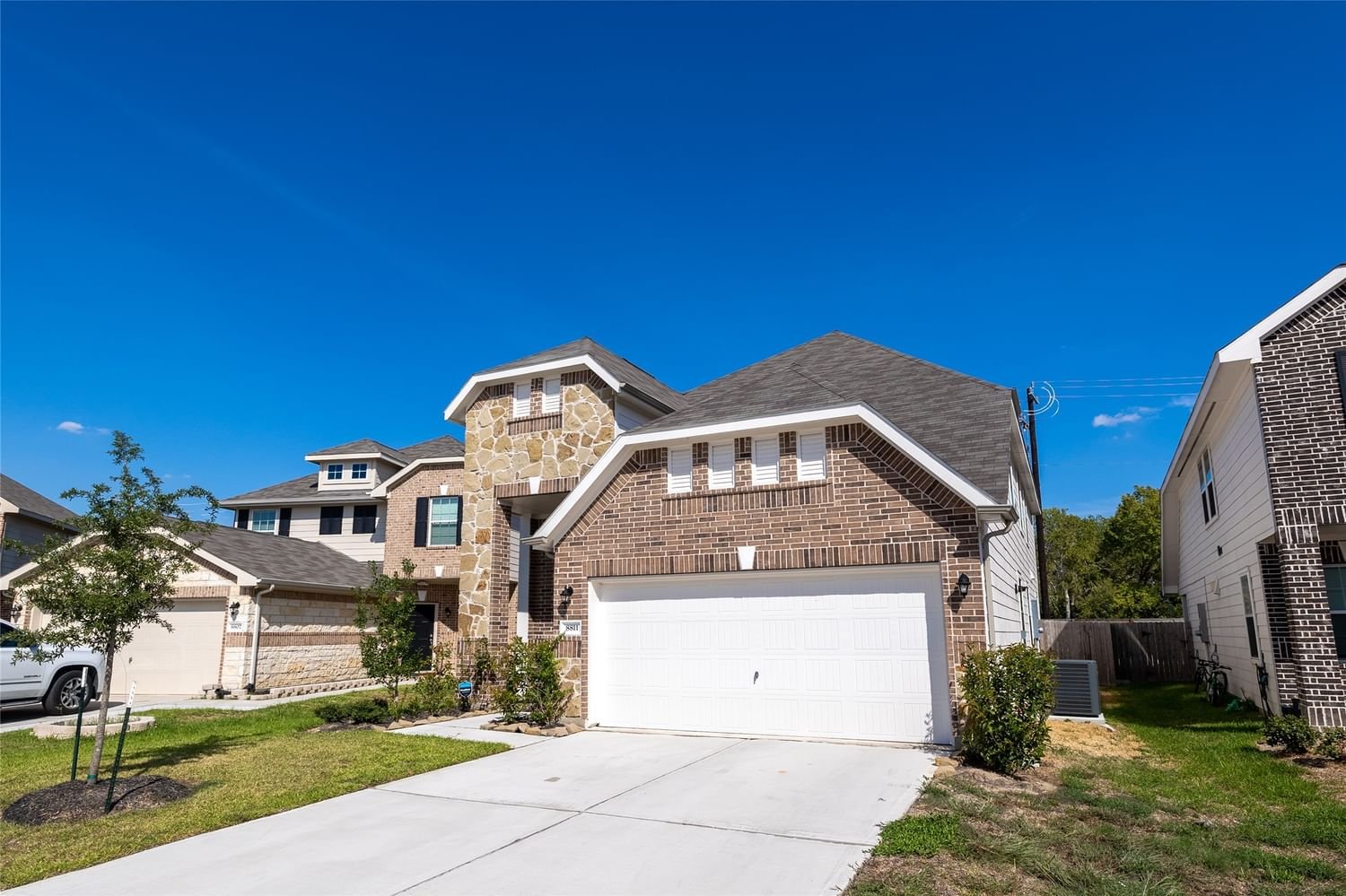 Real estate property located at 8811 Mossbrook, Harris, ELDRIDGE PARK, Houston, TX, US
