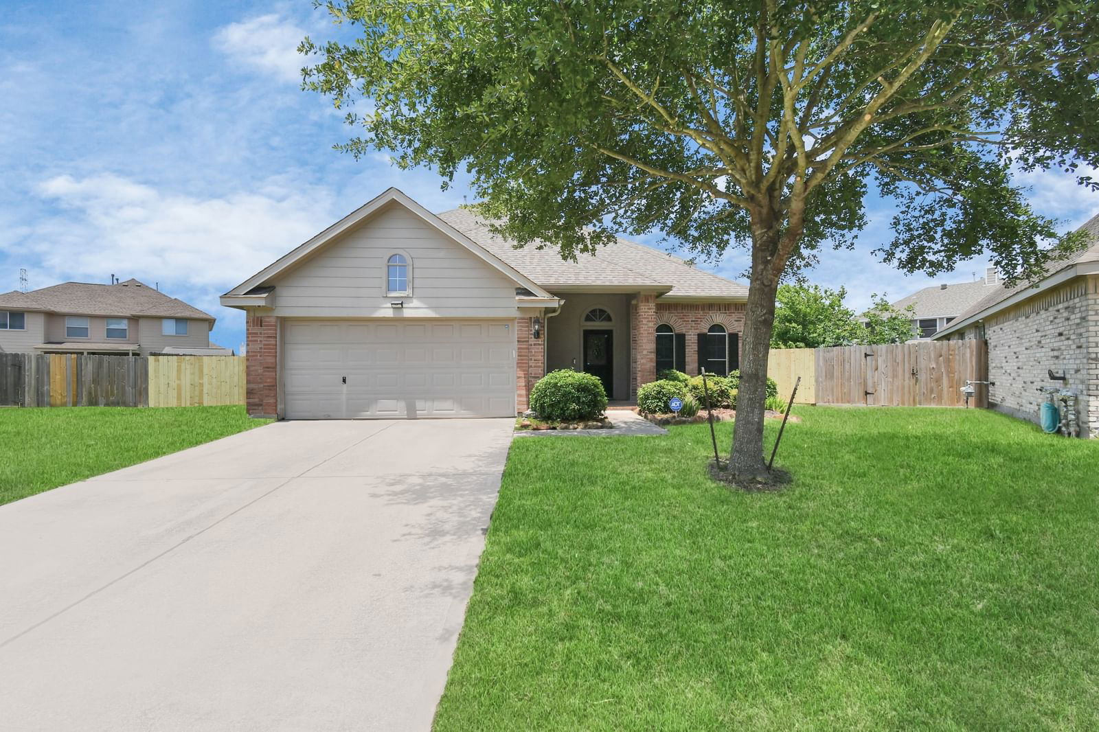 Real estate property located at 2701 Maple Spring, Harris, Crestwood - Deer Park, Deer Park, TX, US