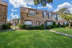 Real estate property located at 14703 Barryknoll #9, Harris, London T/H, Houston, TX, US