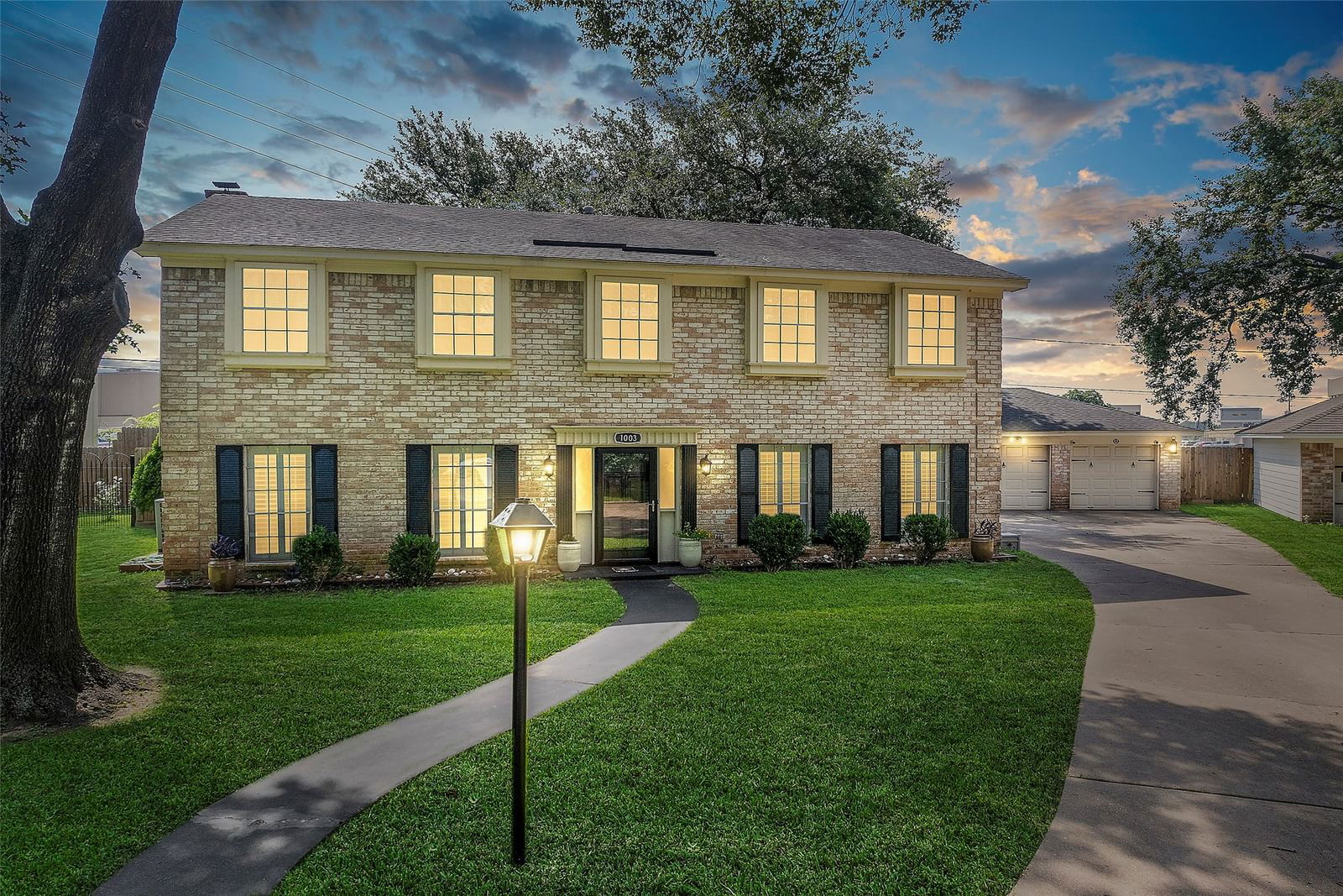 Real estate property located at 1003 Tuliptree, Harris, Westador Sec 03 U/R, Houston, TX, US