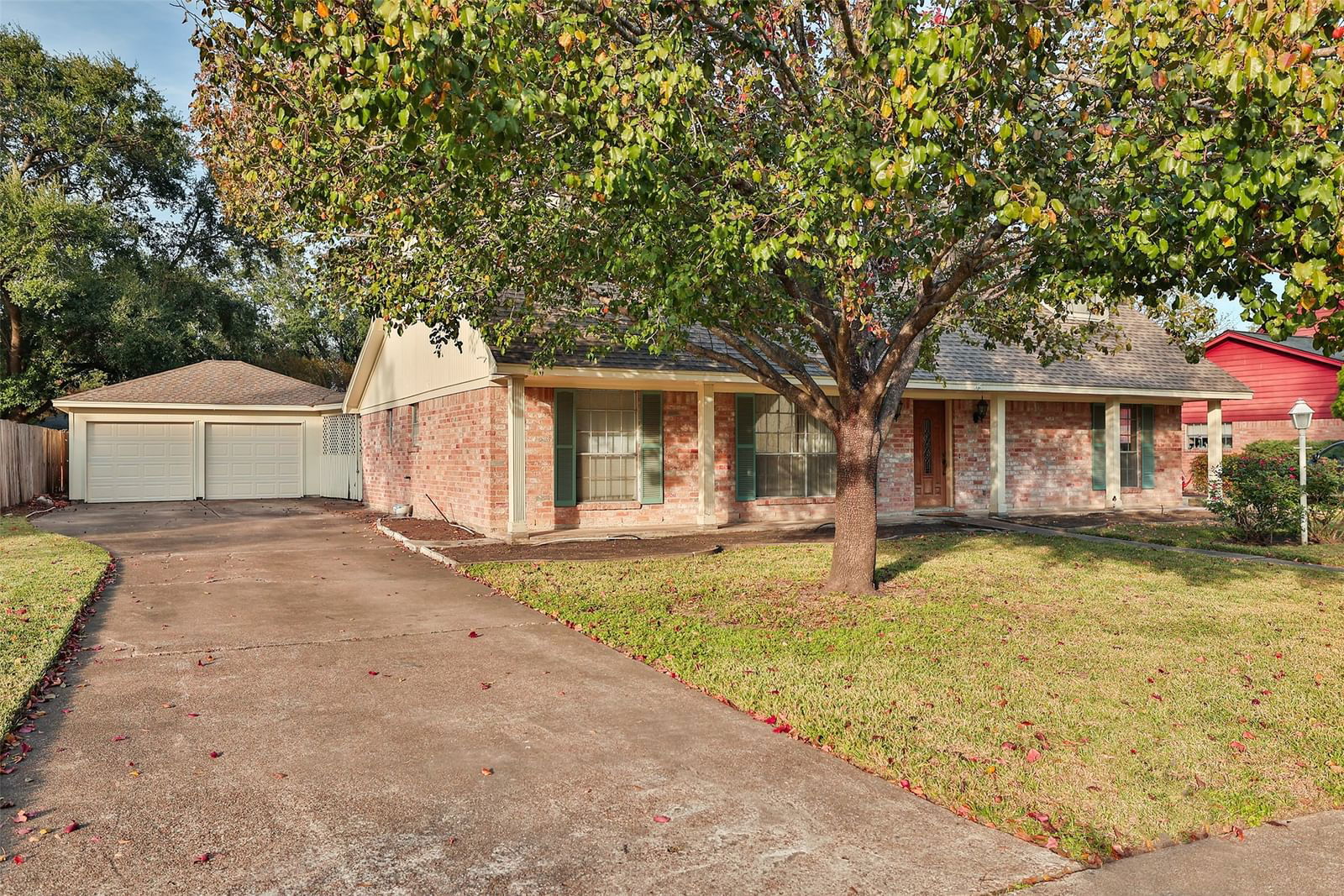 Real estate property located at 13002 Bexhill, Harris, Barwood Sec 01, Houston, TX, US