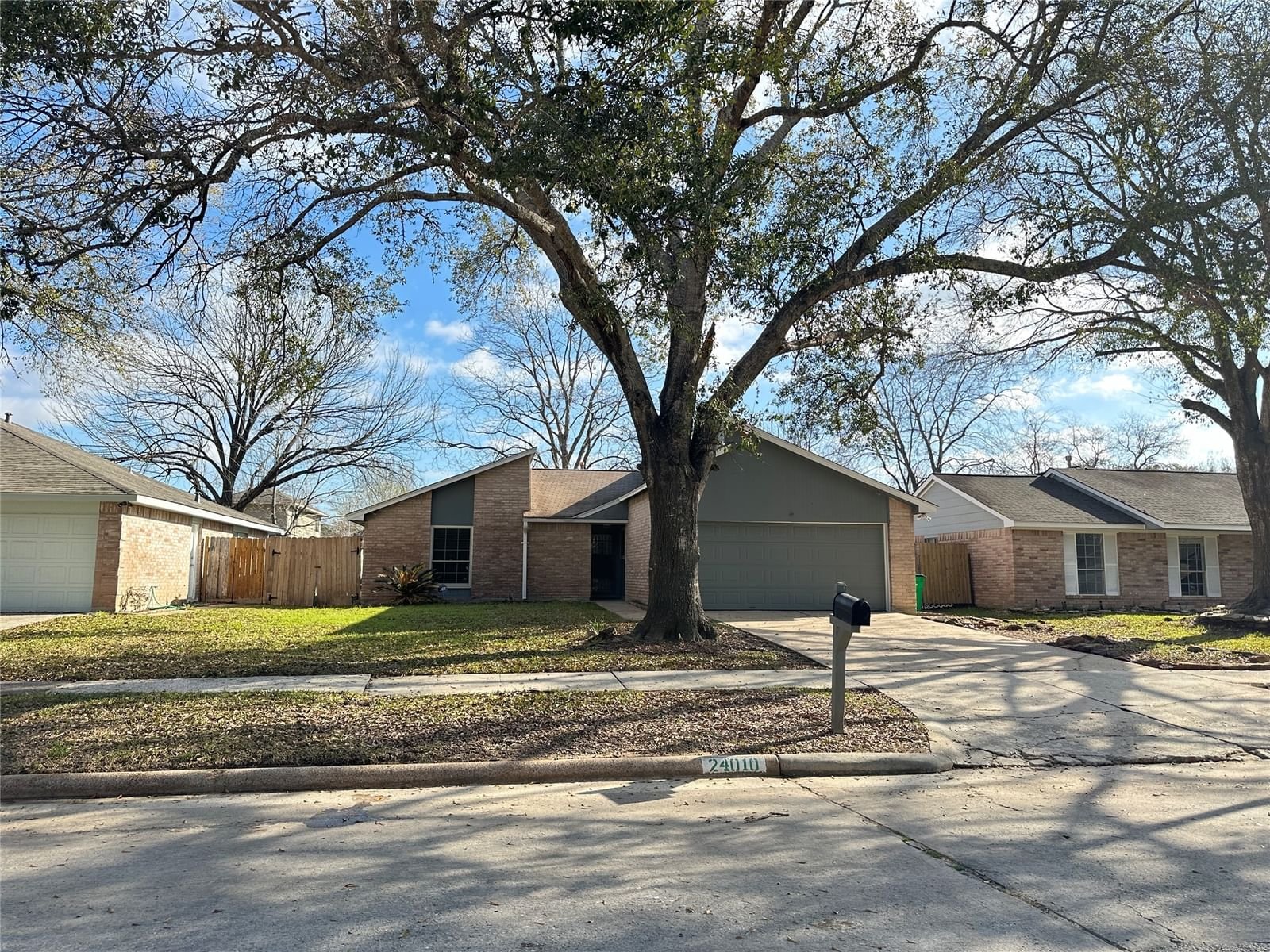 Real estate property located at 24010 Lone Elm, Harris, North Spring Sec 10, Spring, TX, US