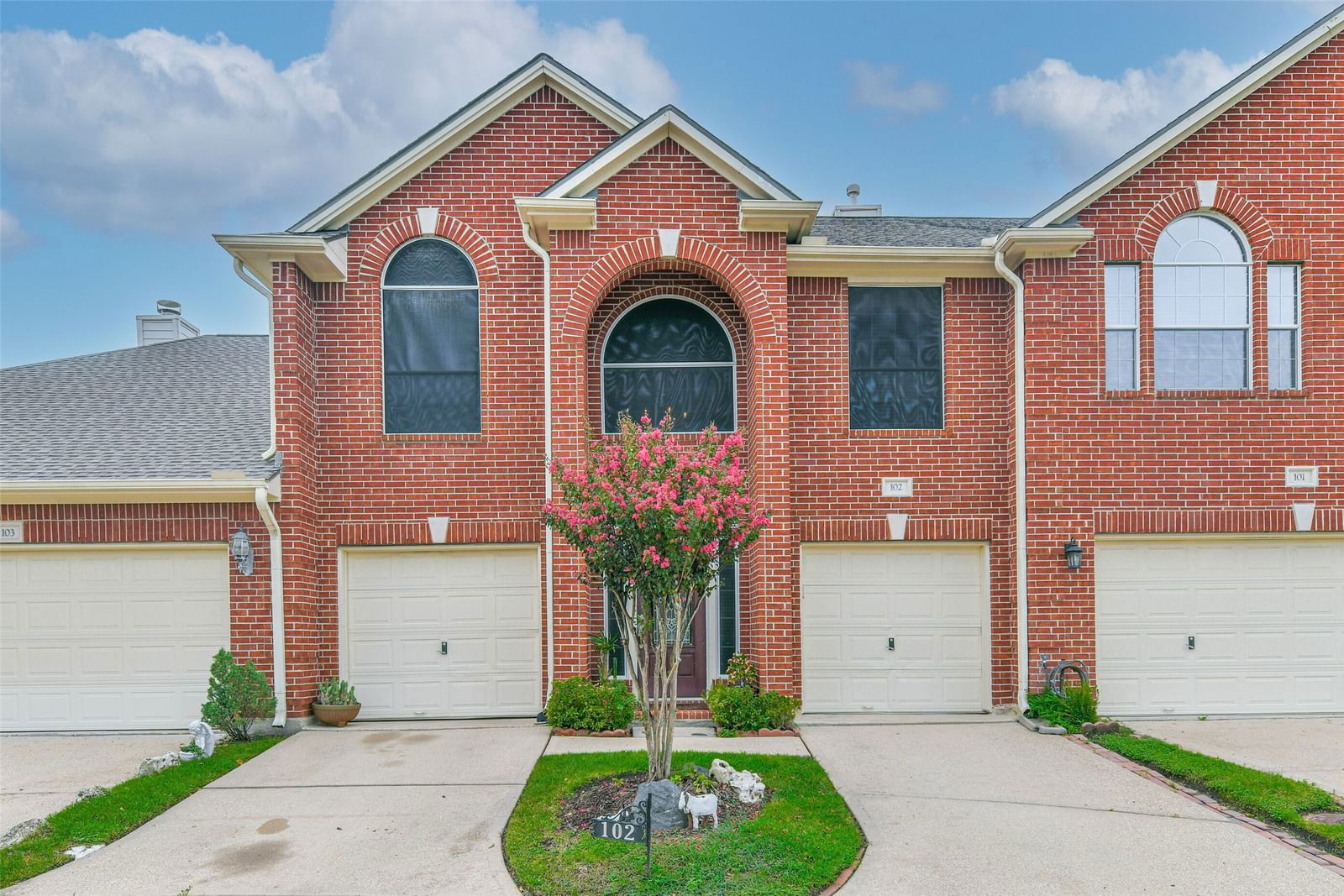 Real estate property located at 1408 Friendswood #102, Galveston, Ashford Village Twnhms, Friendswood, TX, US