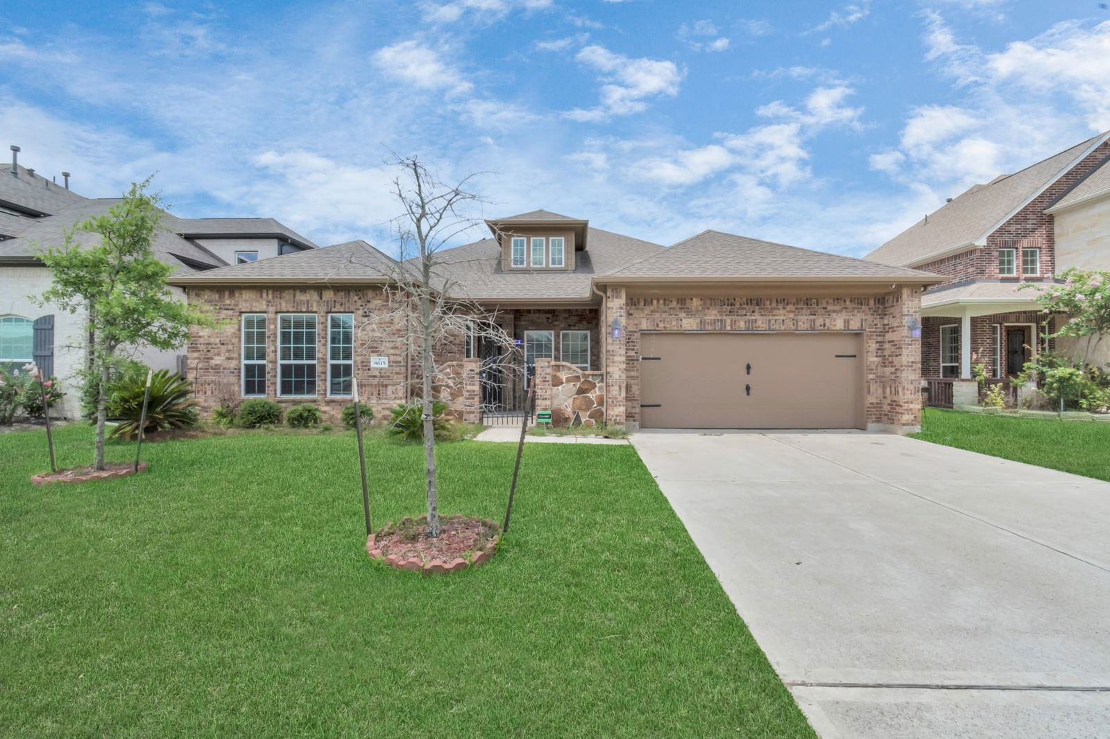 Real estate property located at 8615 Crescent Lake, Harris, Goose Crk Lndg Sec 2, Baytown, TX, US