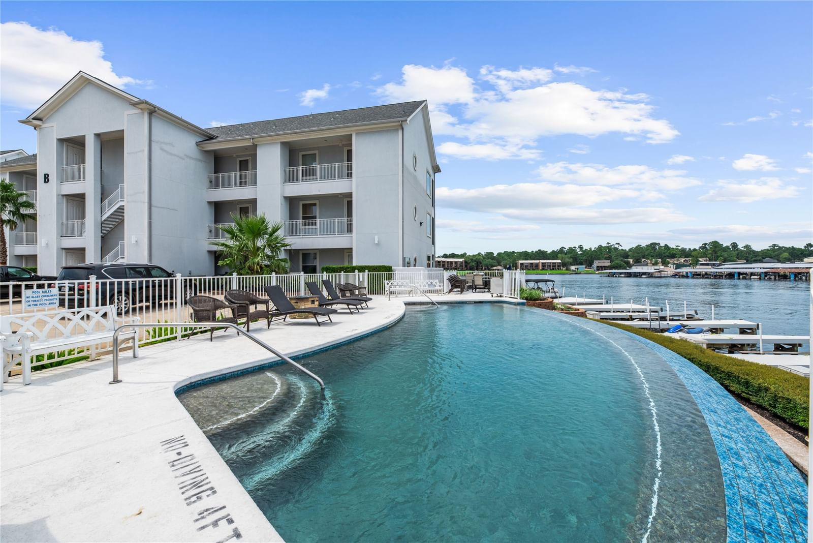 Real estate property located at 168 Lake Point A204, Montgomery, Paradise Point Condo, Conroe, TX, US