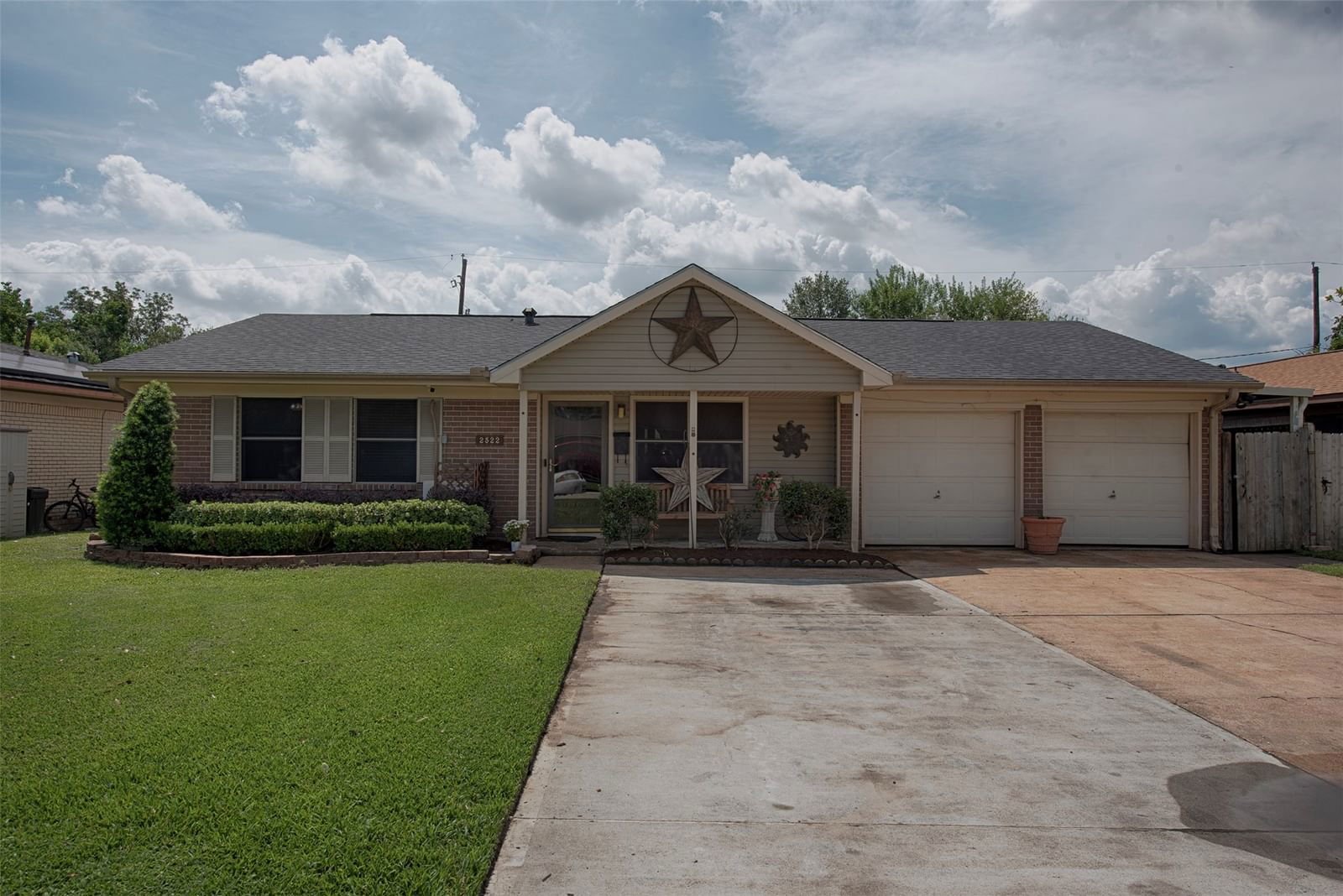 Real estate property located at 2522 Estate, Harris, South Pasadena Plaza, Deer Park, TX, US