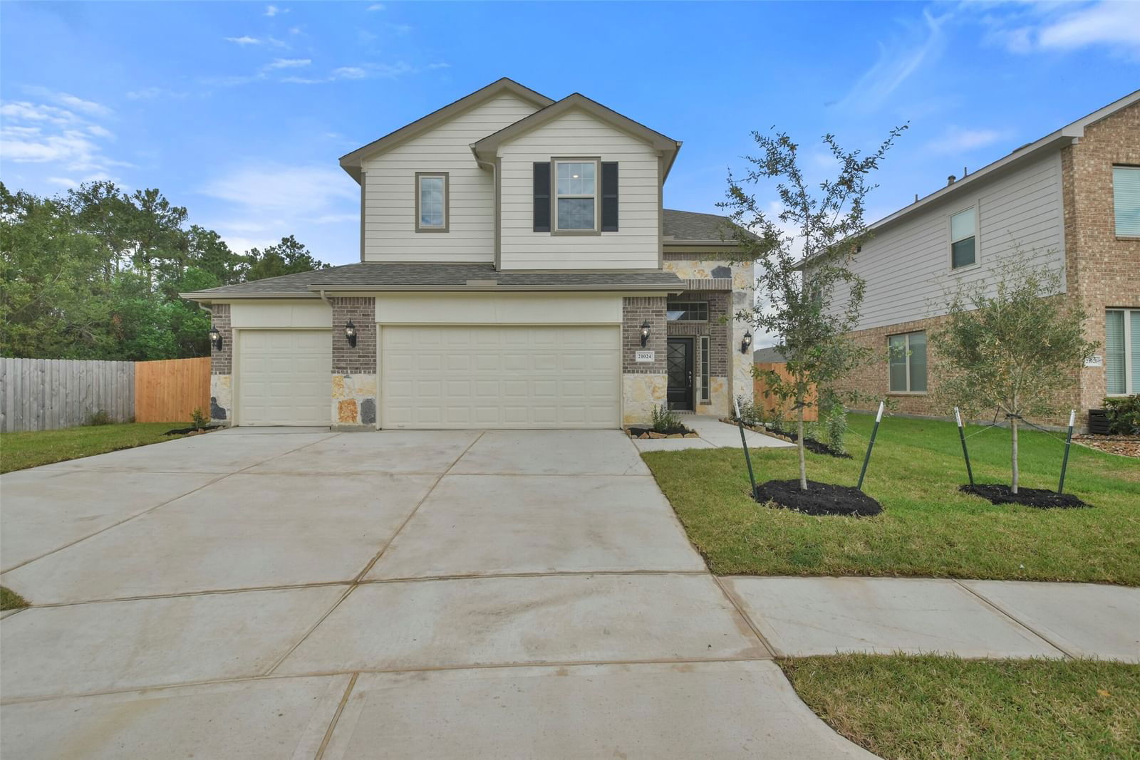 Real estate property located at 21024 Crinet Square, Montgomery, Kings Mill, Kingwood, TX, US