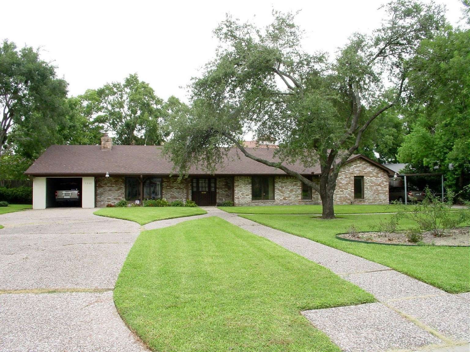 Real estate property located at 5512 Valerie, Harris, Braeburn Cc Estates Sec 06, Houston, TX, US