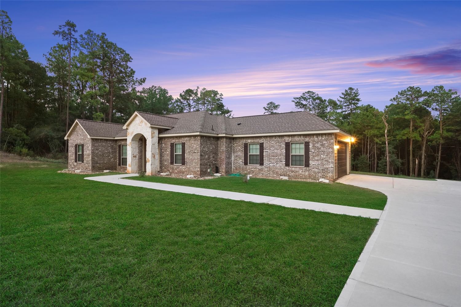 Real estate property located at 120 Sanctuary, Walker, Huntsville, TX, US