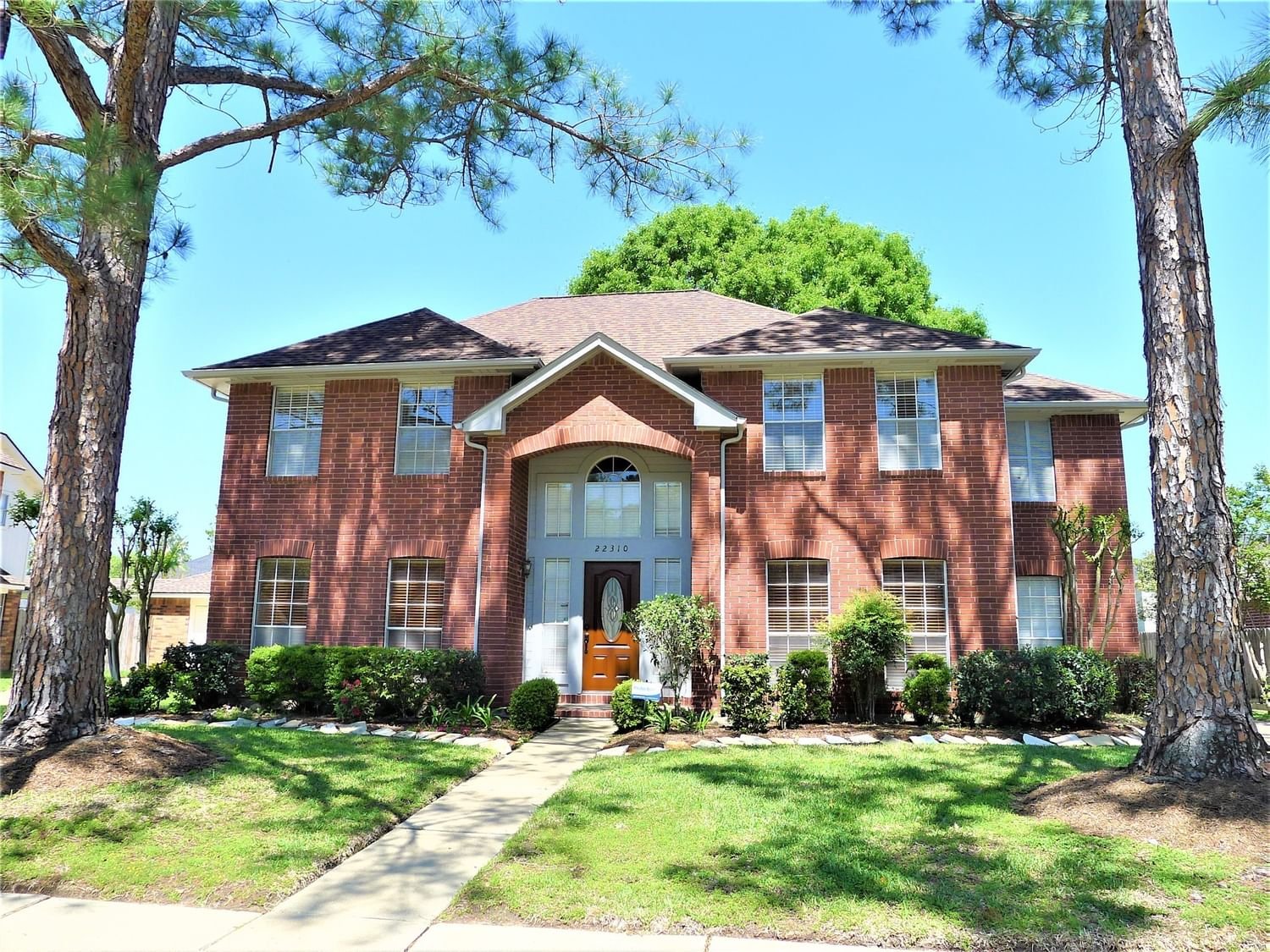 Real estate property located at 22310 Cove Hollow, Harris, Cornerstone Place, Katy, TX, US