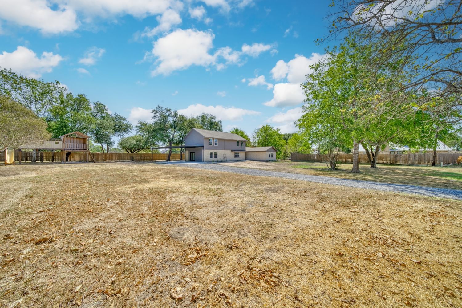 Real estate property located at 1021 State, Madison, Madisonville, TX, US