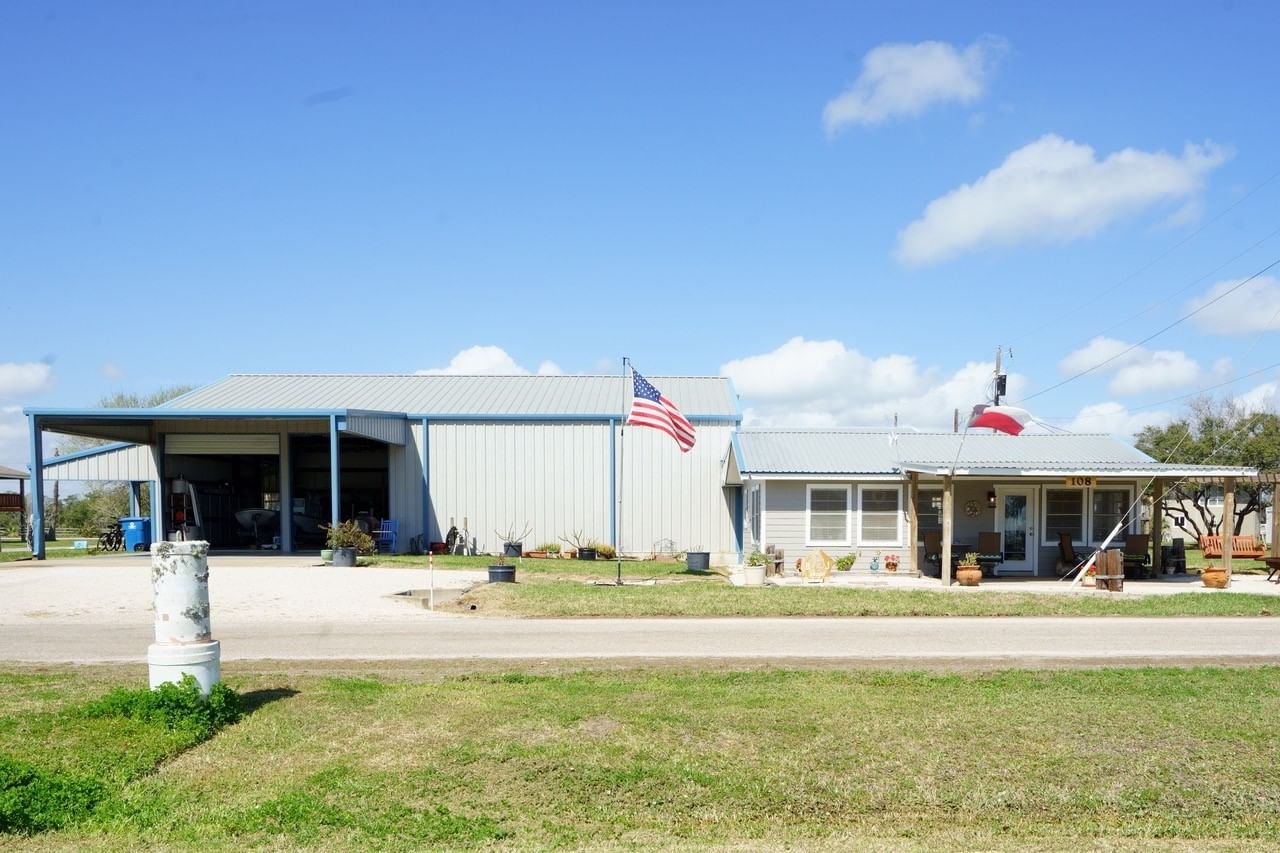 Real estate property located at 108 Polk, Calhoun, Port Oconnor, Port O Connor, TX, US
