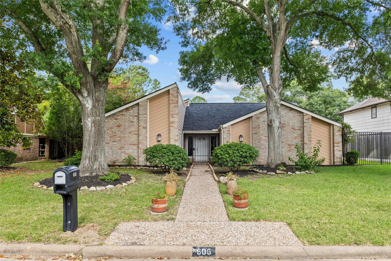 Real estate property located at 606 Sancroft, Harris, Nottingham Country Sec 02 R/P, Katy, TX, US