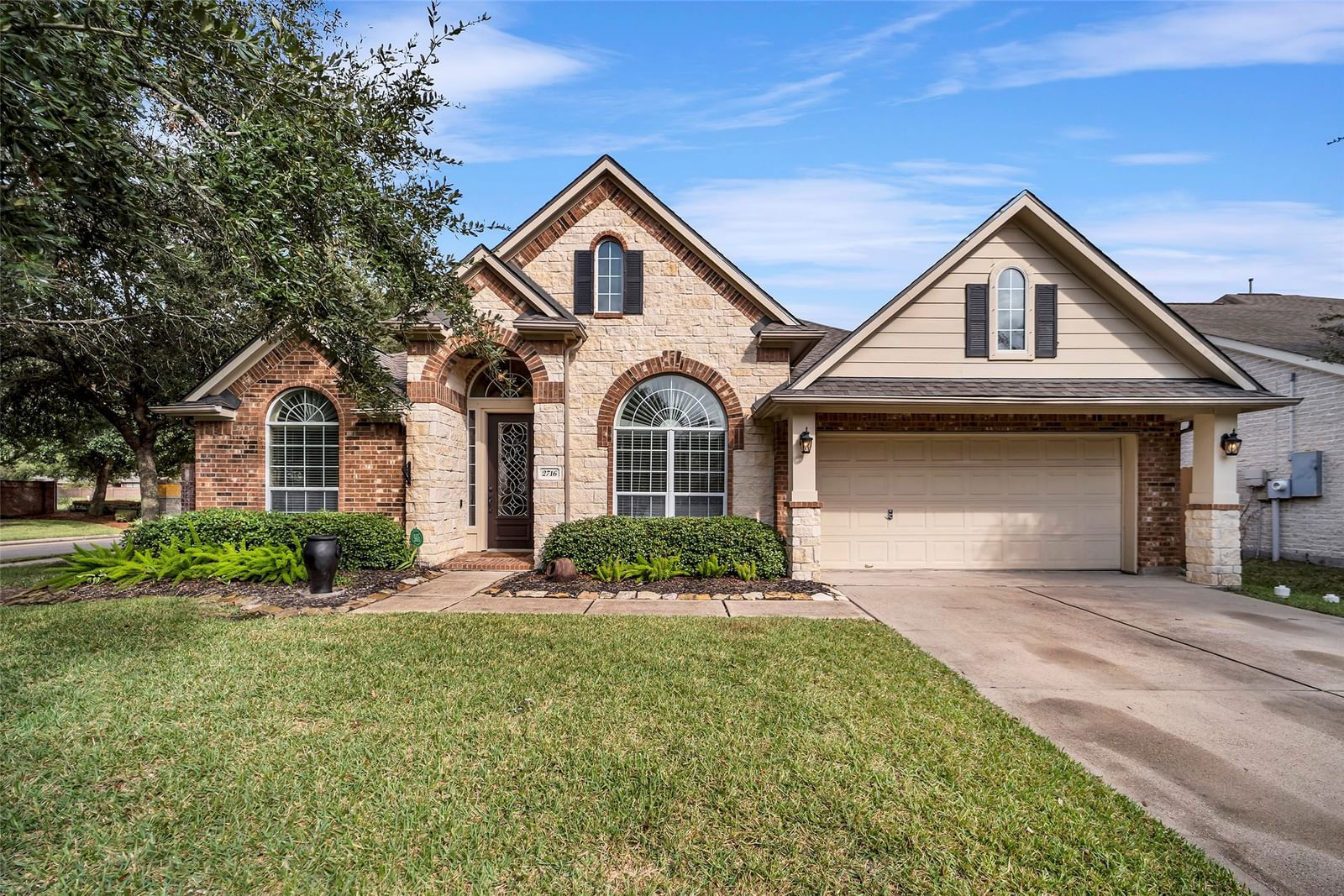 Real estate property located at 2716 Porto Bianco, Galveston, Tuscan Lakes Sec Sf 60-1, League City, TX, US