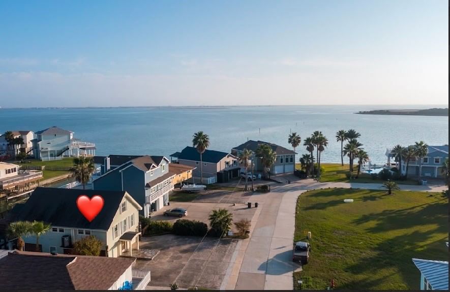 Real estate property located at 146 Tamana, Galveston, Tiki Island 3, Galveston, TX, US