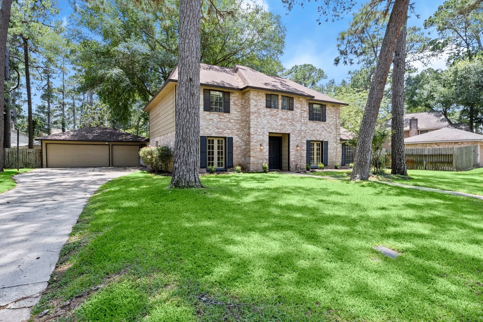Real estate property located at 8227 Theisswood, Harris, Memorial Northwest, Spring, TX, US