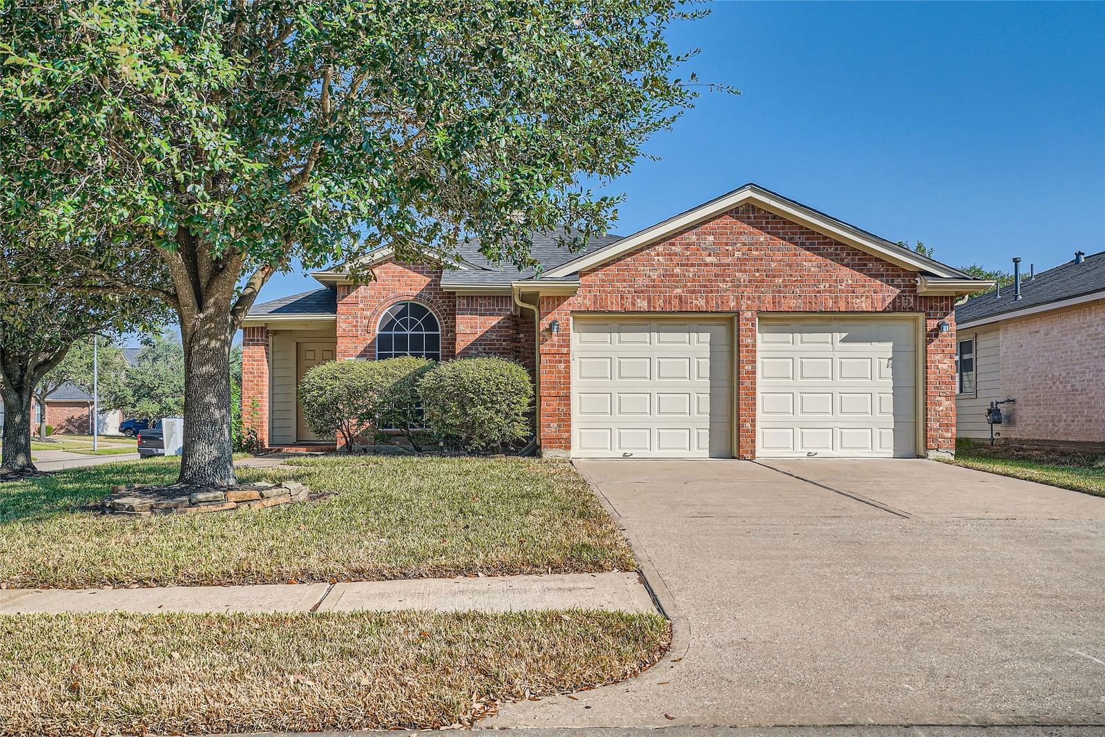 Real estate property located at 15530 Forest Creek Farms, Harris, Forest Crk Farms, Cypress, TX, US