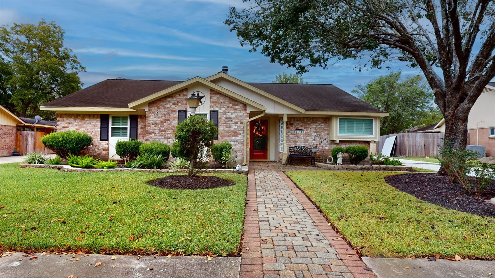 Real estate property located at 15710 Edenvale, Harris, Wedgewood Village Sec 03, Friendswood, TX, US