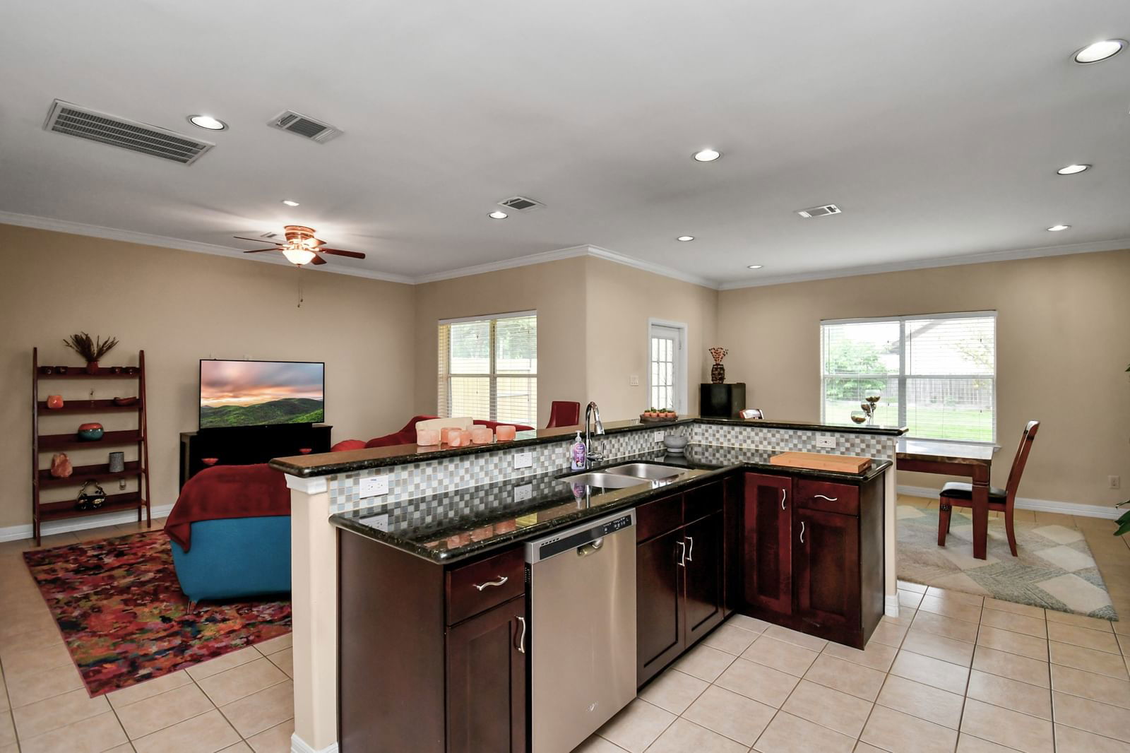 Real estate property located at 5115 Alba, Harris, Pinemont Villas, Houston, TX, US