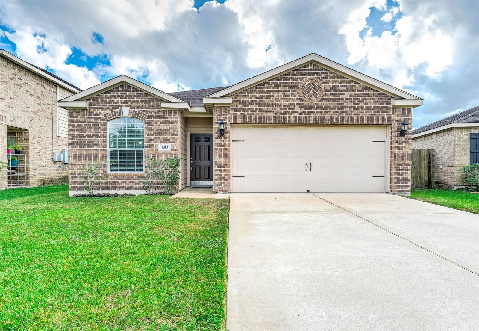 Real estate property located at 1810 Opal Peach, Brazoria, Sterling Lakes At Iowa Colony, Rosharon, TX, US