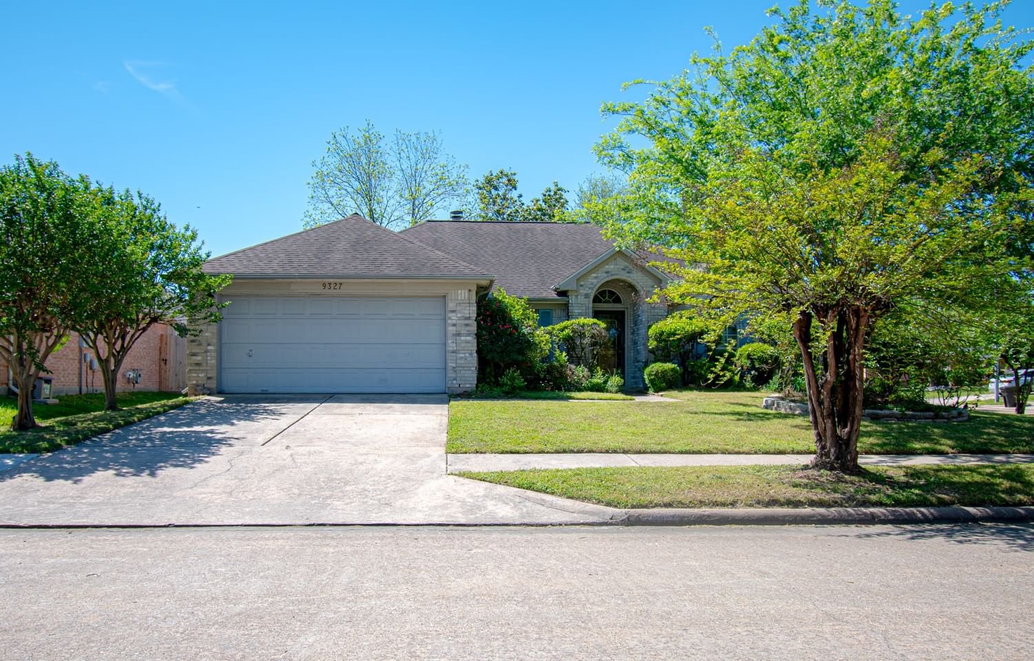Real estate property located at 9327 Turtle Log, Harris, Turtle Lake Sec 02, Houston, TX, US
