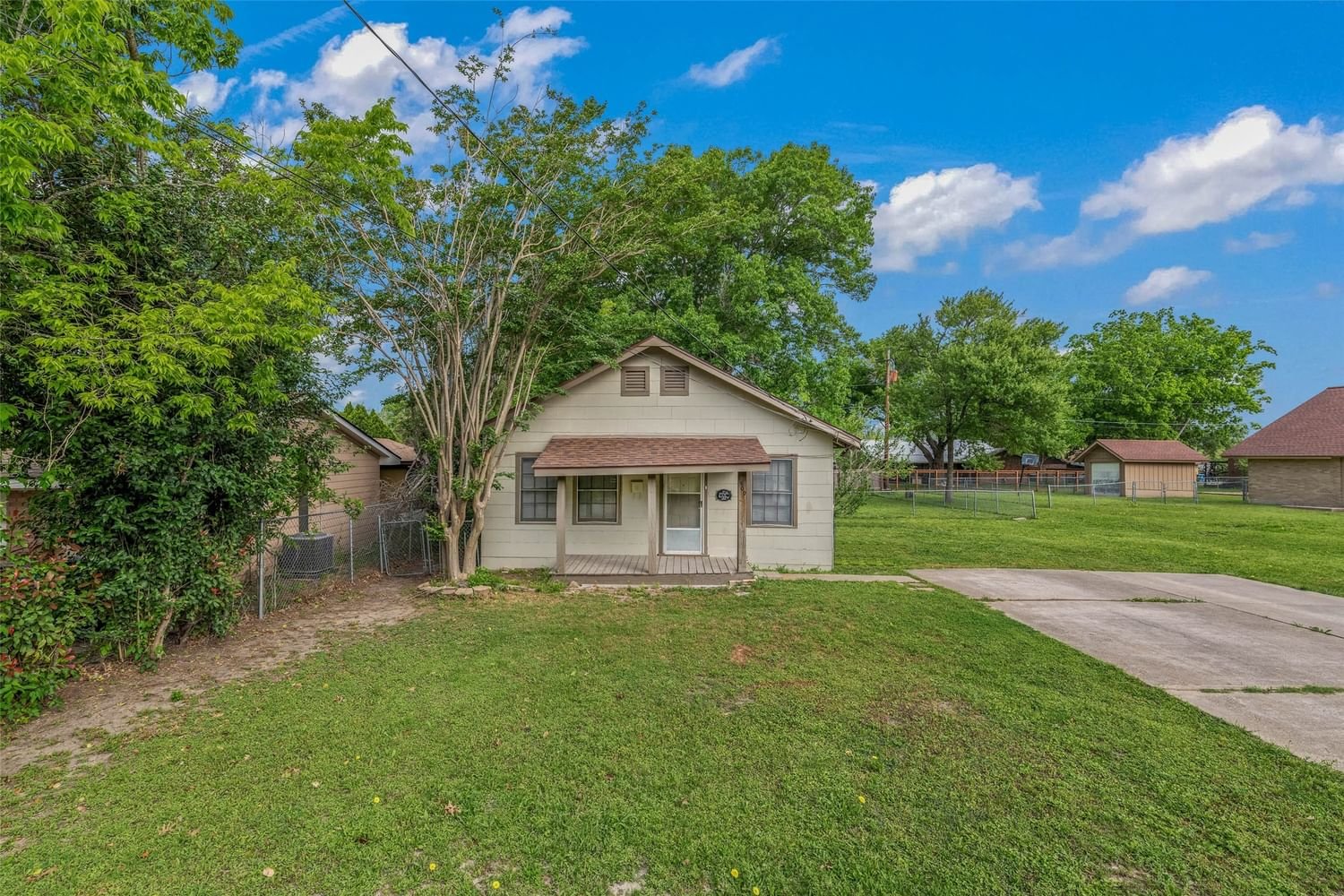 Real estate property located at 1509 Sycamore, Grimes, N/A, Navasota, TX, US