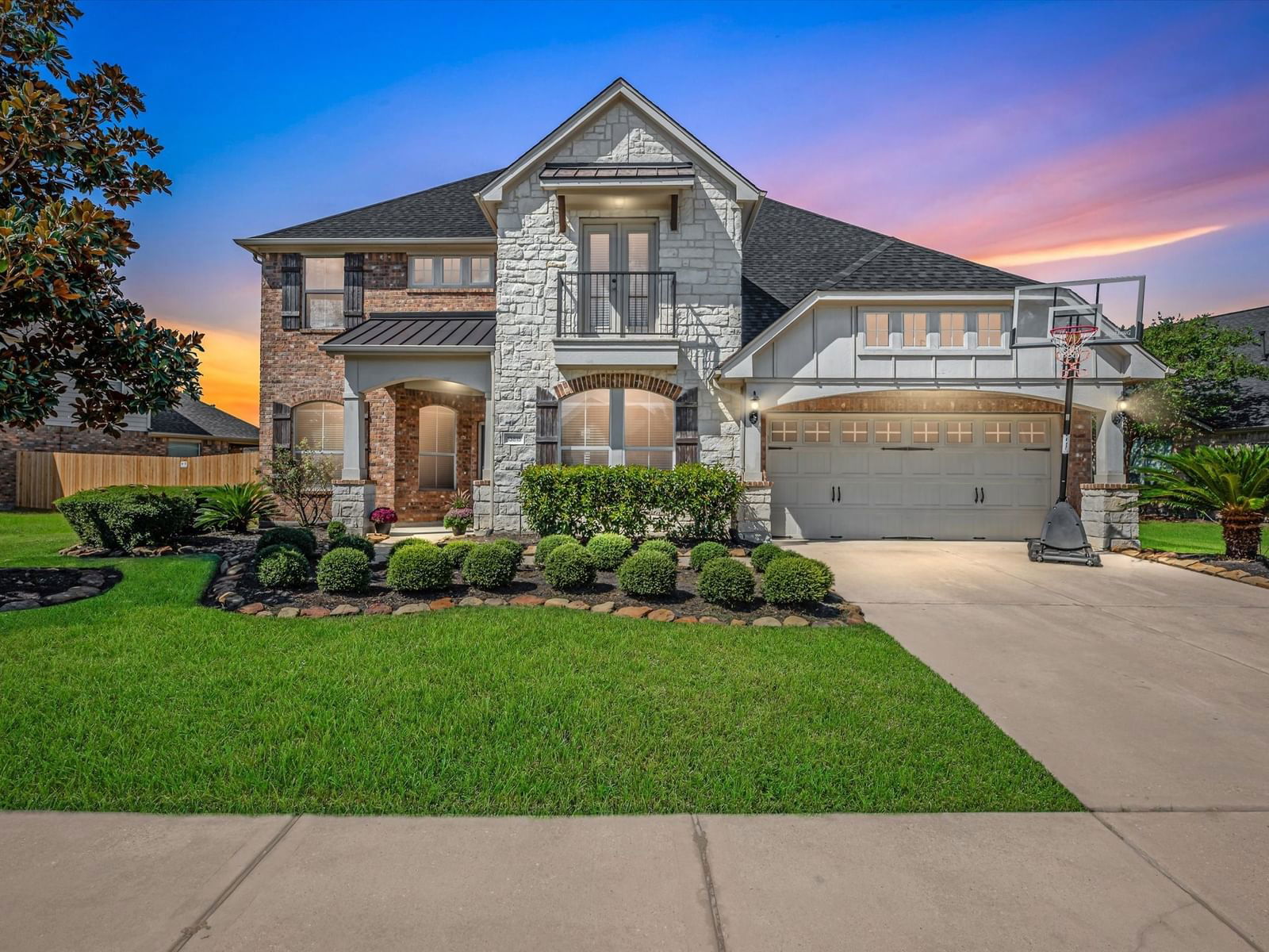 Real estate property located at 13815 Lake Livingston, Harris, Waters Edge Sec 2, Houston, TX, US