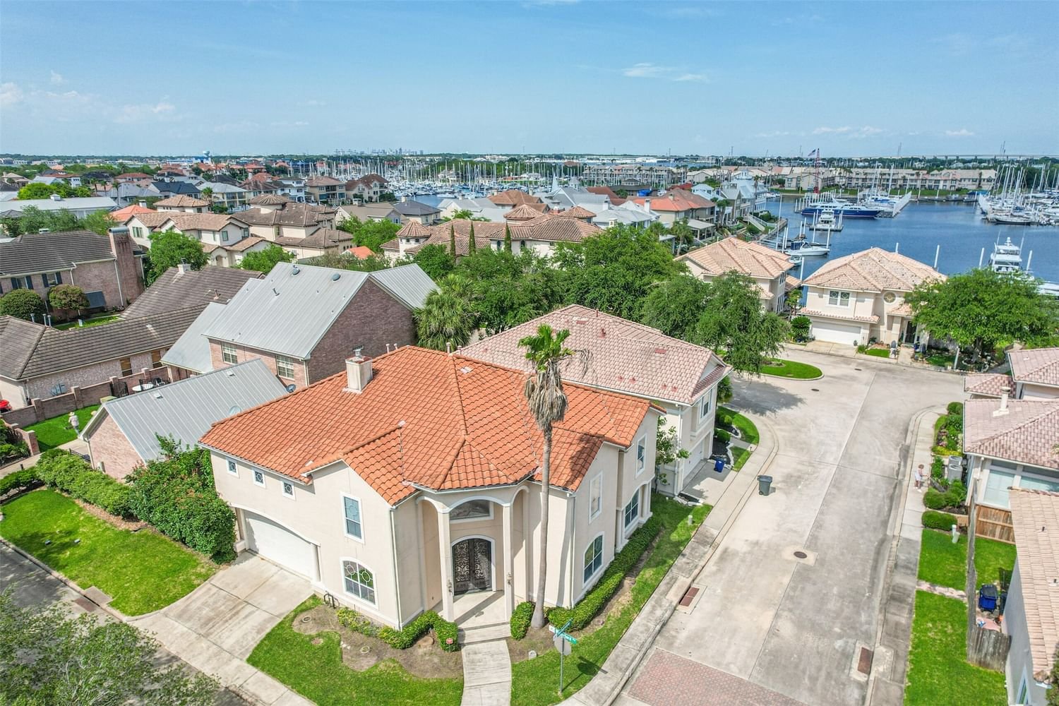 Real estate property located at 421 Harborview, Galveston, Kemah, TX, US