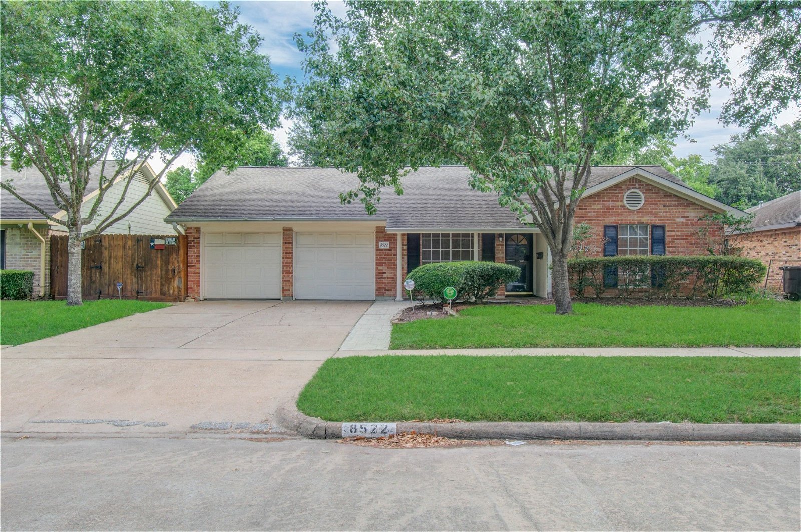 Real estate property located at 8522 Edgemoor, Harris, Houston, TX, US