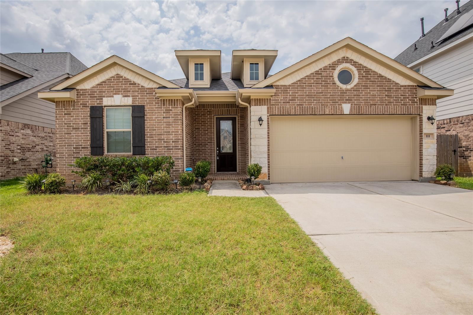 Real estate property located at 111 Hollow Terrace, Harris, Copper Cove Sec 1, Tomball, TX, US