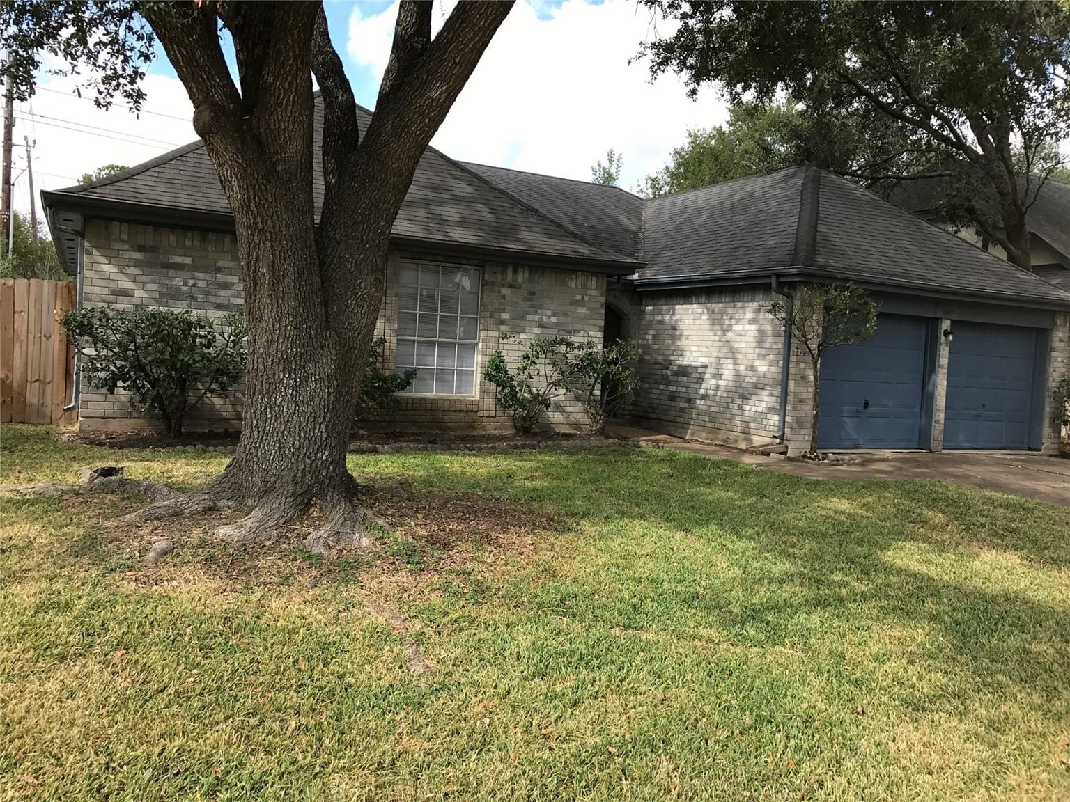 Real estate property located at 2511 Barrington Place, Fort Bend, Barrington Place Sec 1, Sugar Land, TX, US