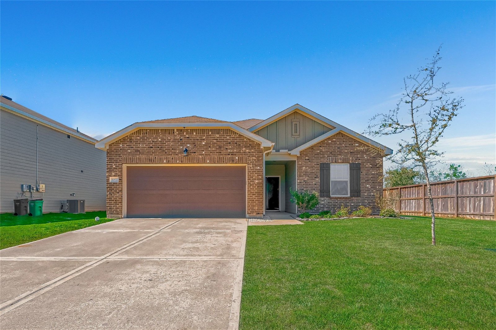 Real estate property located at 5002 Highland Crest, Fort Bend, Richmond, TX, US