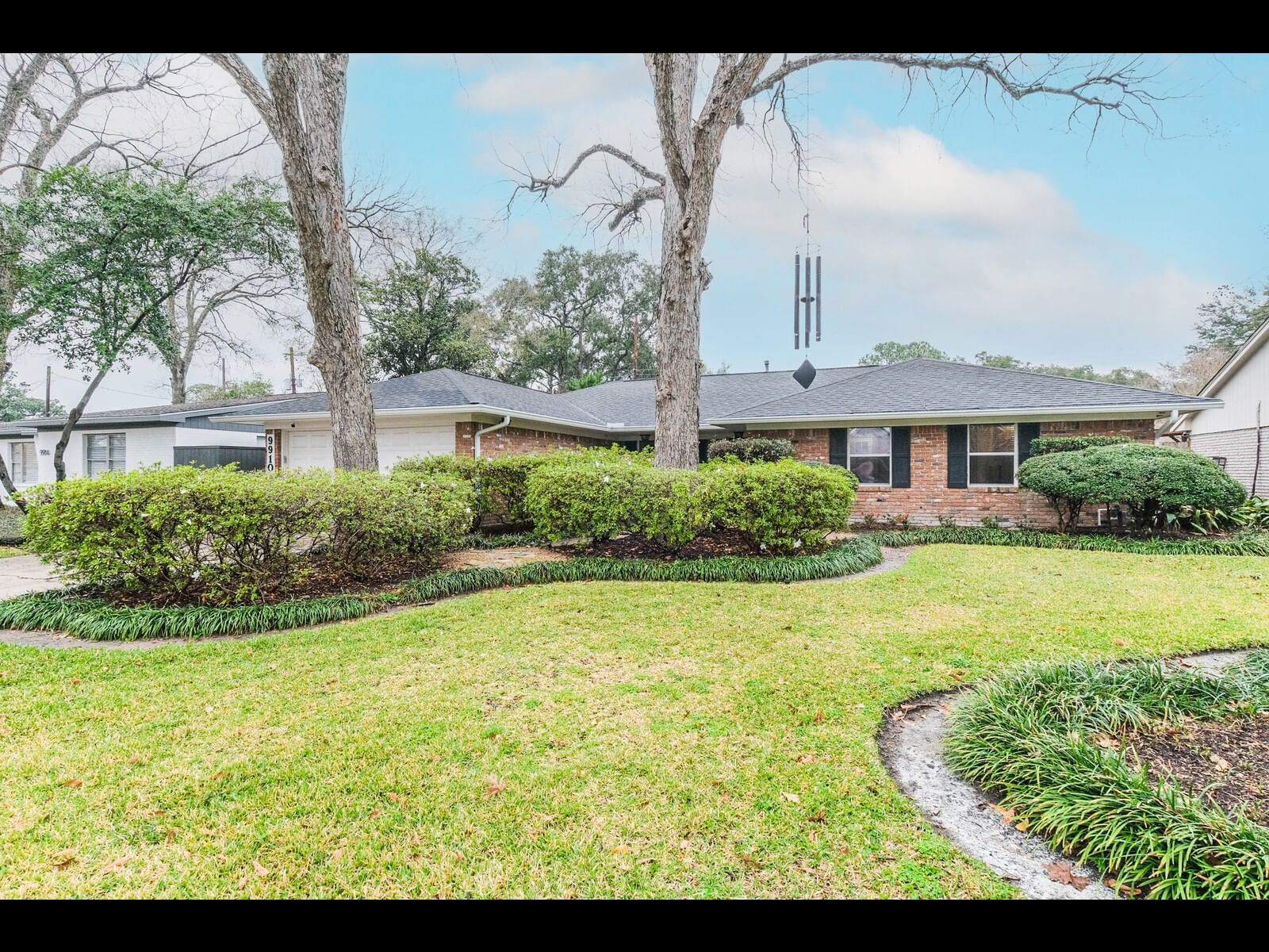 Real estate property located at 9910 Pine Lake, Harris, Spring Branch Woods Sec 01, Houston, TX, US