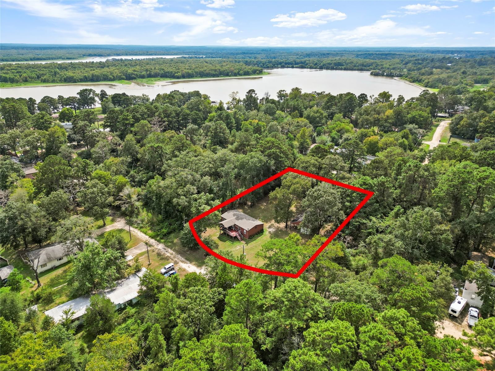 Real estate property located at 178 Oak Bluff, Trinity, Trinity Cove Sec 5, Trinity, TX, US