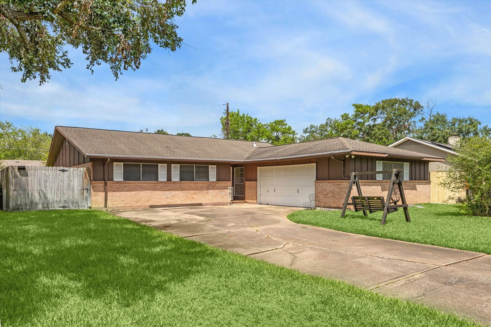 Real estate property located at 404 Ella, Galveston, Anna Alea Sec 1, Friendswood, TX, US